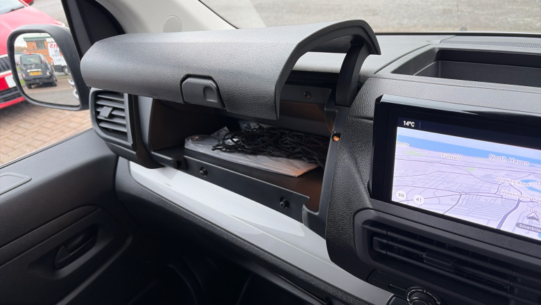 Vauxhall Vivaro L1 Diesel 1.5 Turbo D 120 Pro H1 Van